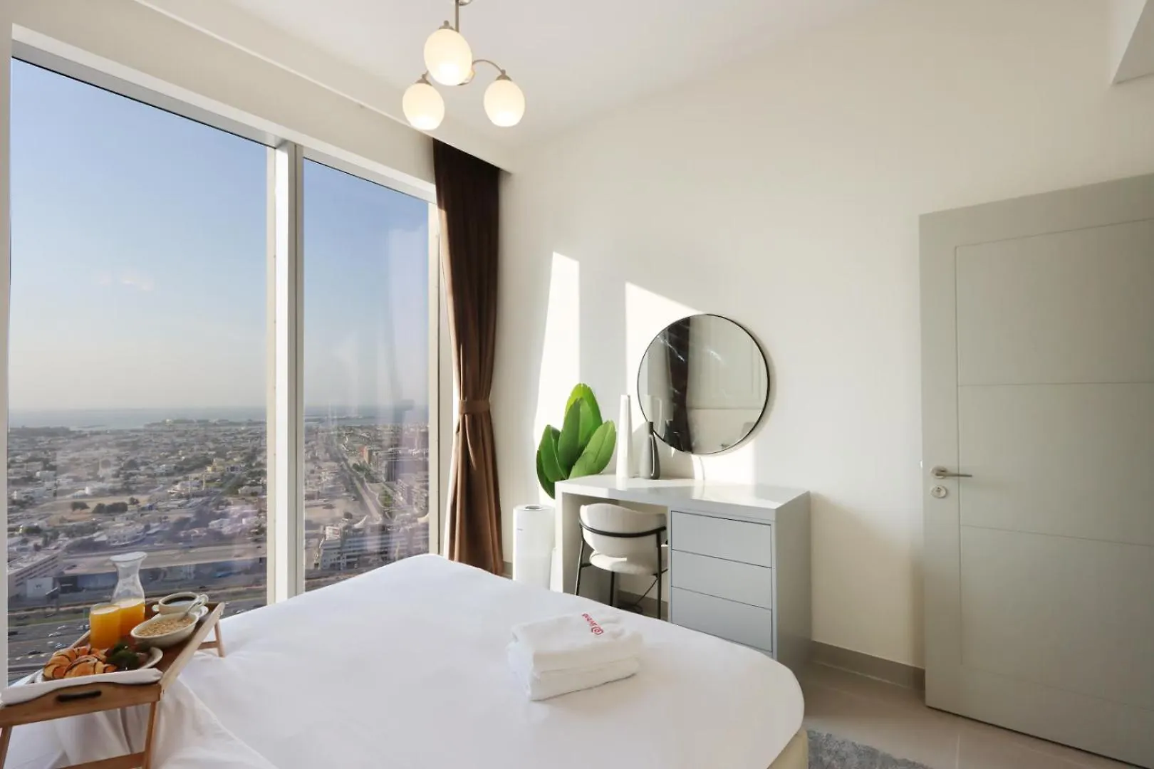 Apartment Livbnb-2B With Convertible Office,5Min To Burj Khalifa Dubai