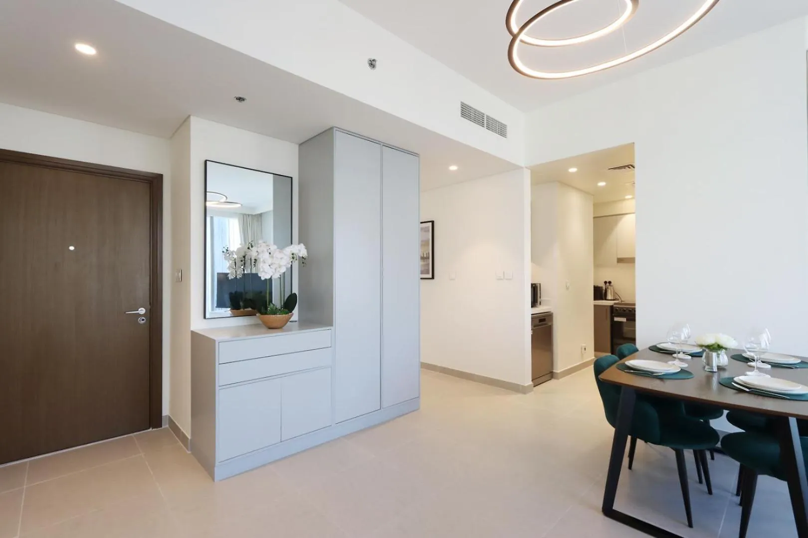 Livbnb-2B With Convertible Office,5Min To Burj Khalifa Dubai Apartment