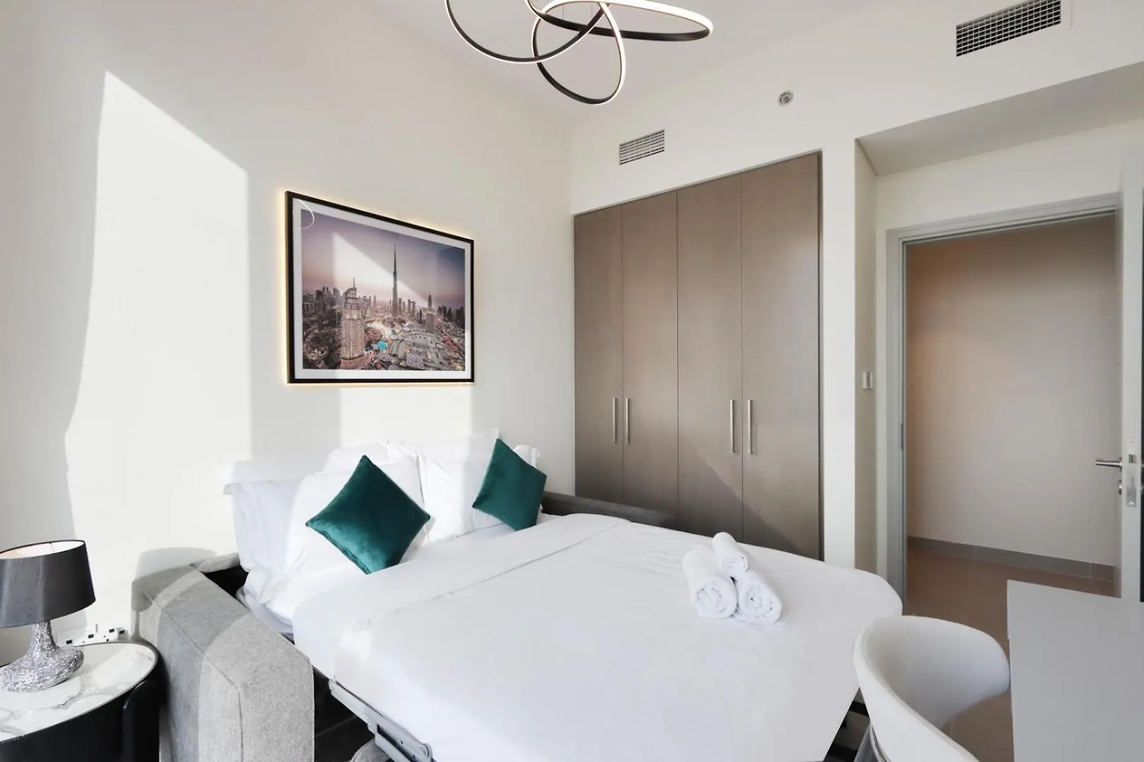 Livbnb-2B With Convertible Office,5Min To Burj Khalifa Dubai 0*,